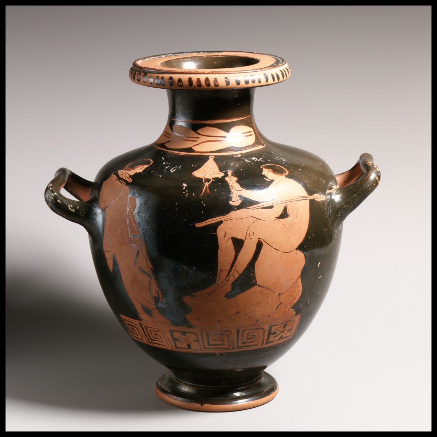 MUGG-057 — Creusa Painter, Hydria (ca. 400–375 BCE)